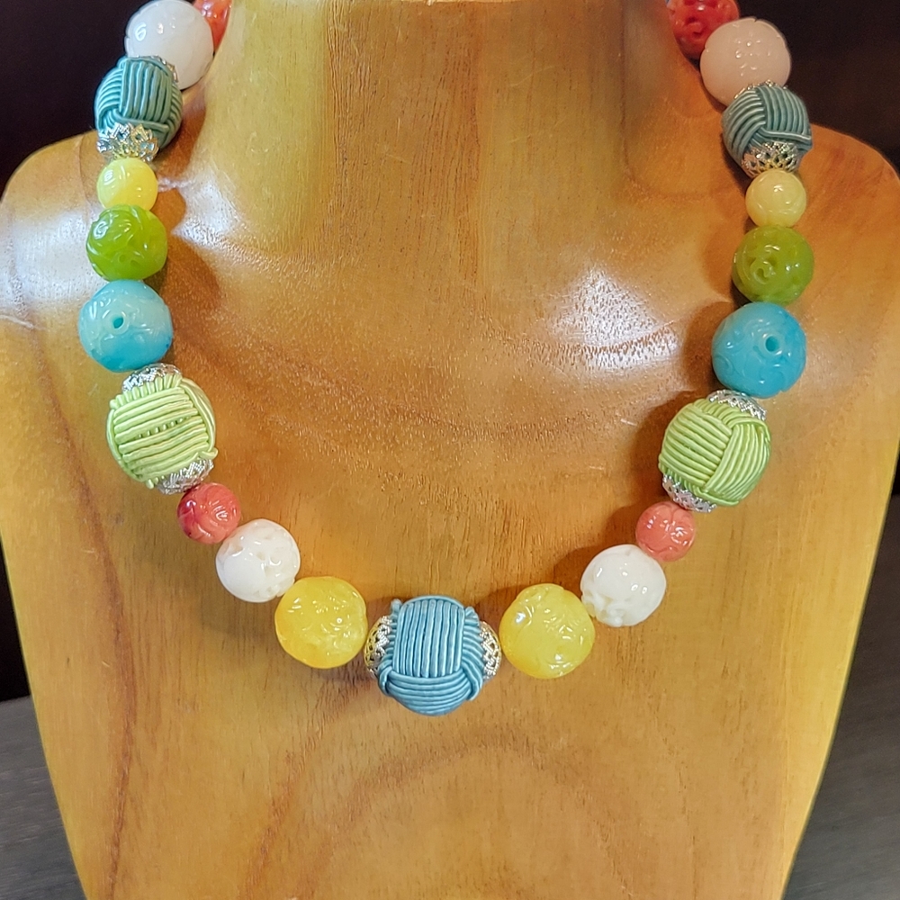 Colorful Yellow, Green, Turquoise & Red Chunky Beaded Statement Necklace Retro